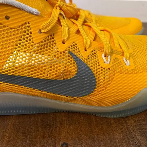 Nike Kobe XI 11 TB University Gold Athletic Shoes 856485-771 - Men's 18 - Picture 7 of 11